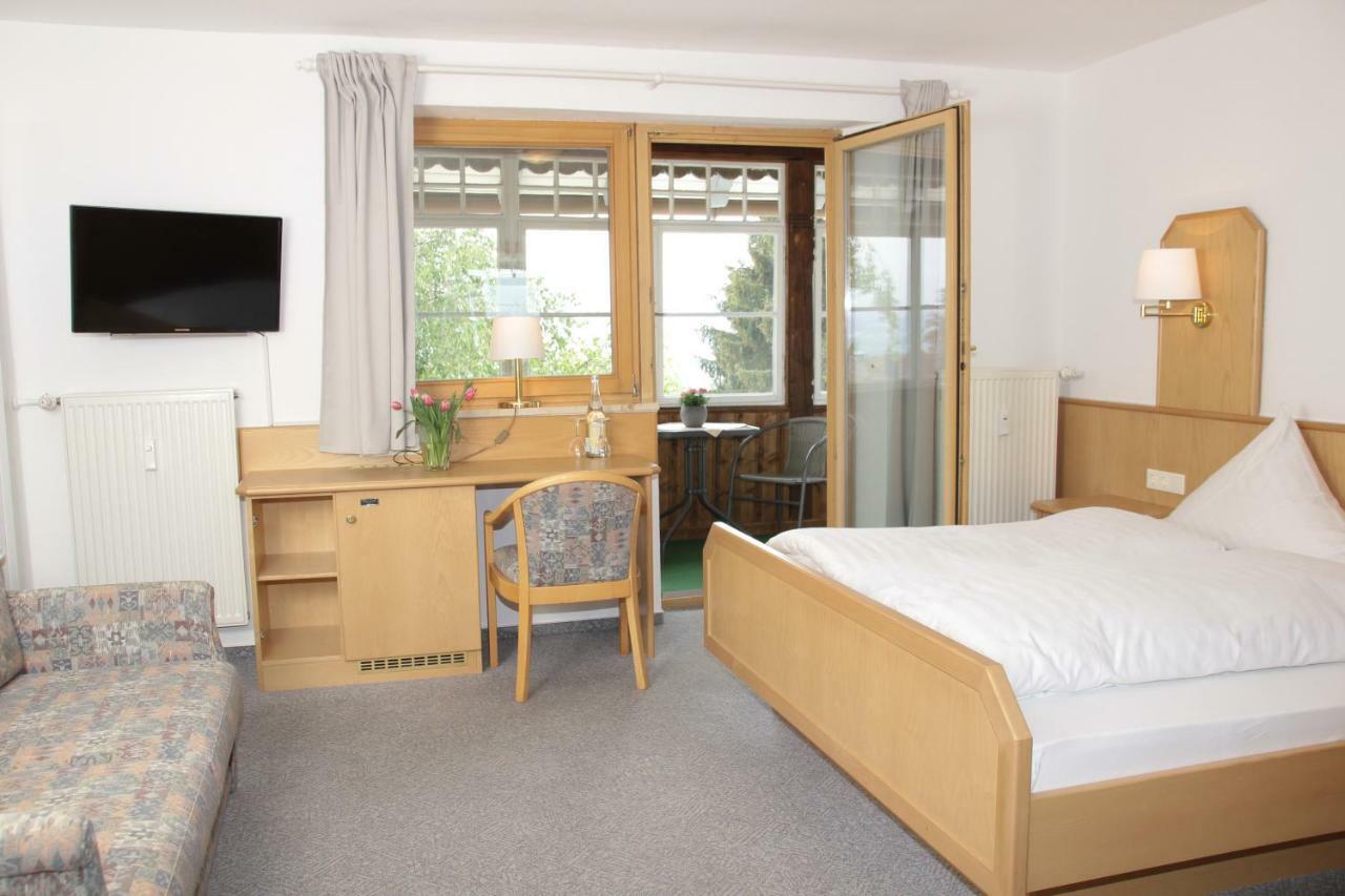 Schoenblick Hotel Garni Ferienwohnungen Линденберг-им-Алгой Екстериор снимка
