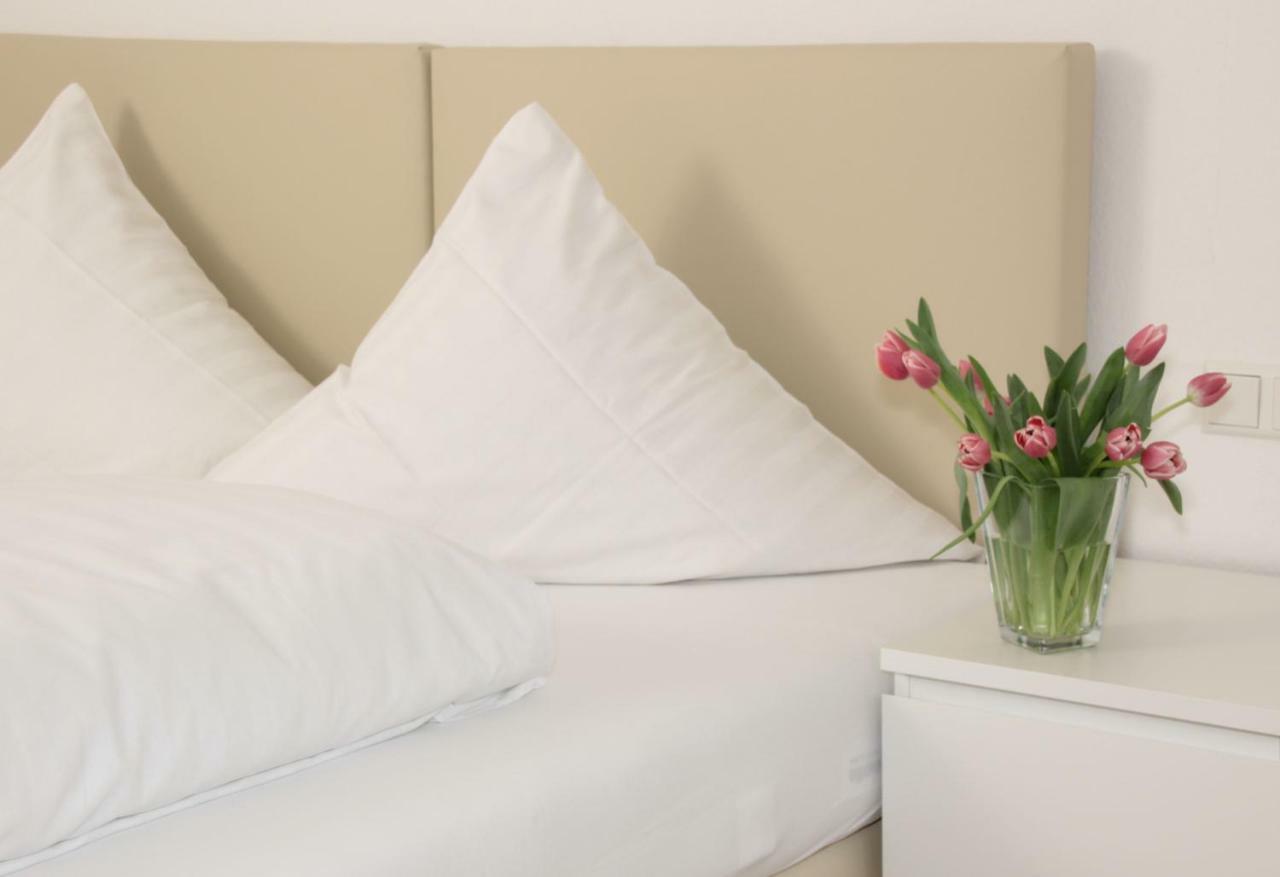 Schoenblick Hotel Garni Ferienwohnungen Линденберг-им-Алгой Екстериор снимка