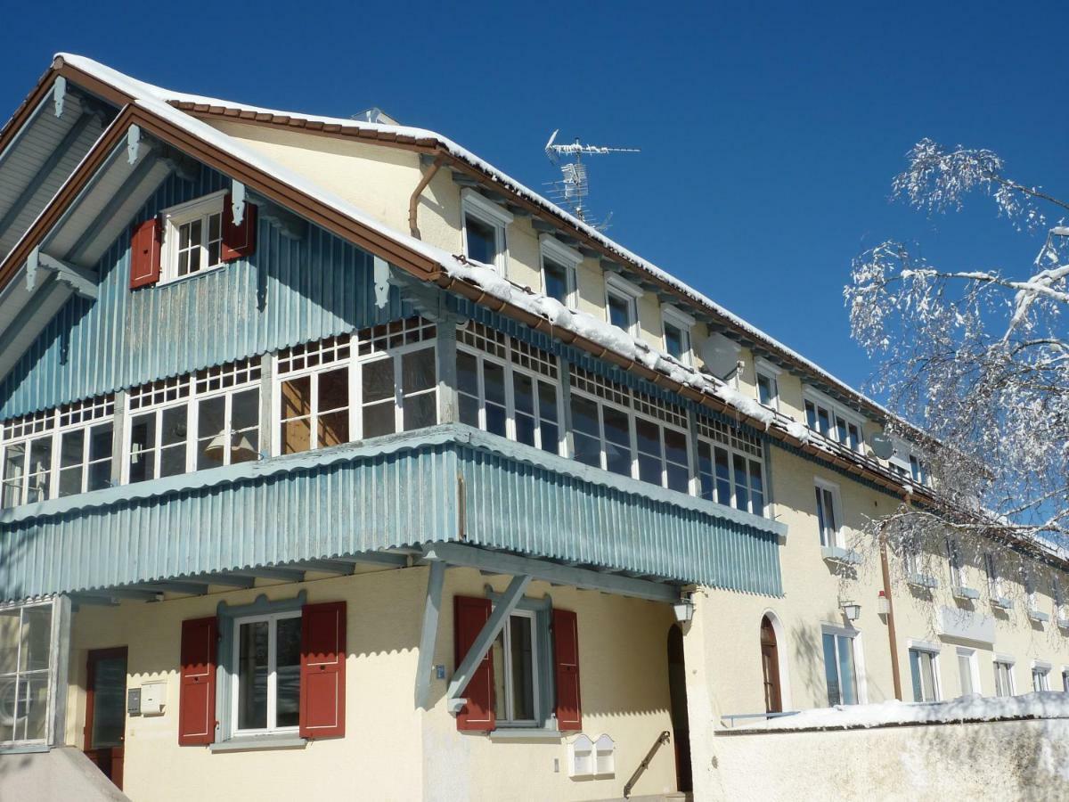 Schoenblick Hotel Garni Ferienwohnungen Линденберг-им-Алгой Екстериор снимка