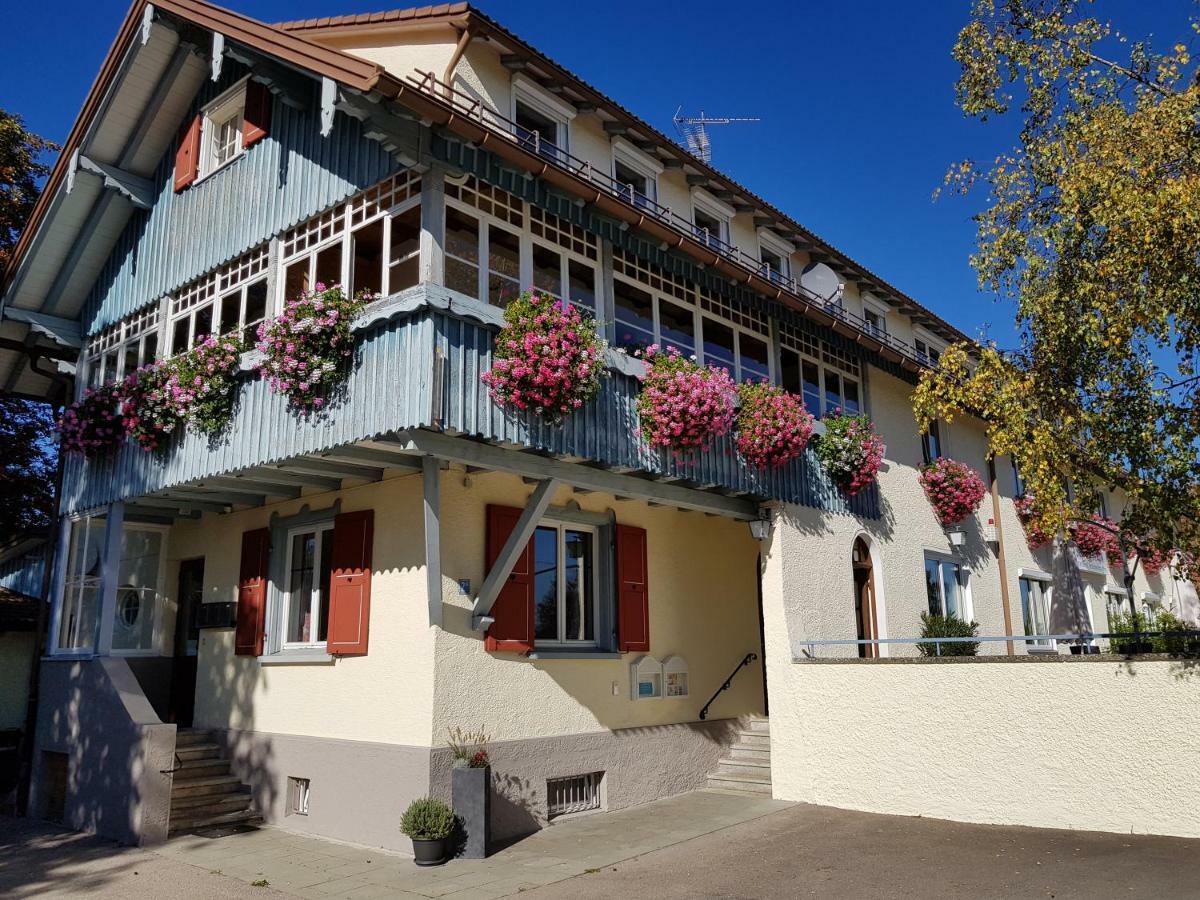 Schoenblick Hotel Garni Ferienwohnungen Линденберг-им-Алгой Екстериор снимка